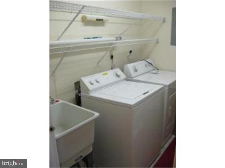 2089 Welsh Road, Unit E2 Philadelphia, PA 19115 - Photo 18 of 25 Gallery Image 18
