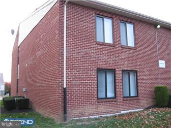 2089 Welsh Road, Unit E2 Philadelphia, PA 19115 - Photo 23 of 25 Exterior Back