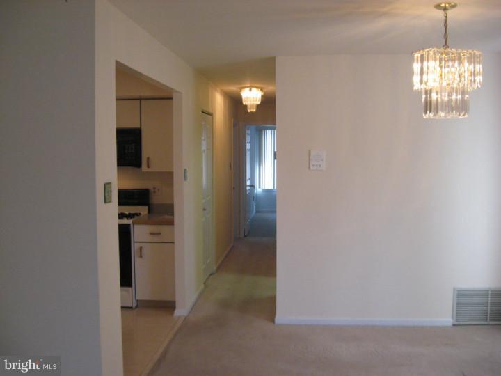 2089 Welsh Road, Unit E2 Philadelphia, PA 19115 - Photo 4 of 25 Gallery Image 4