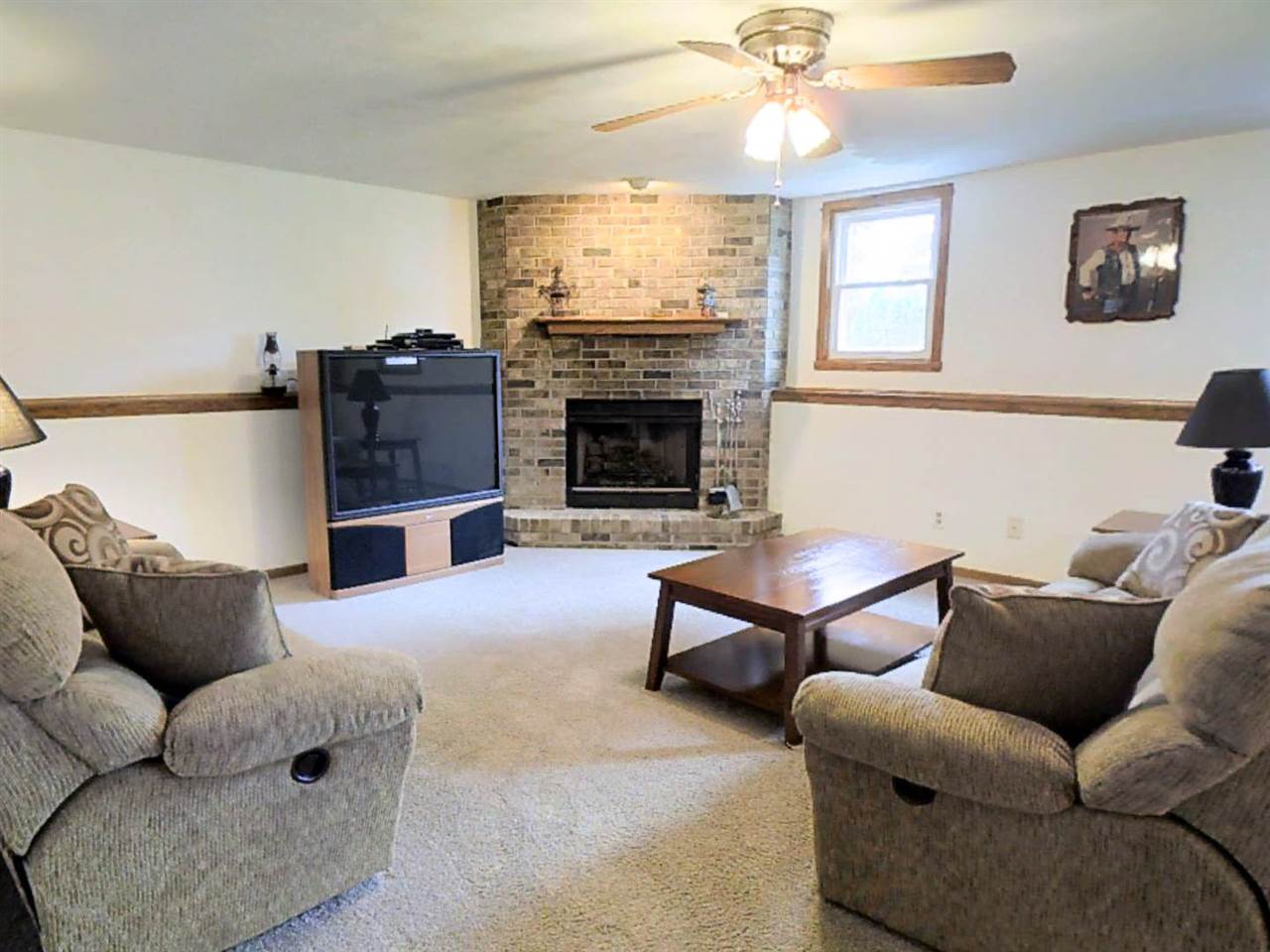 1224 Sheppard Road Rockton, IL 61072 - Photo 3 of 18 Gallery Image 3