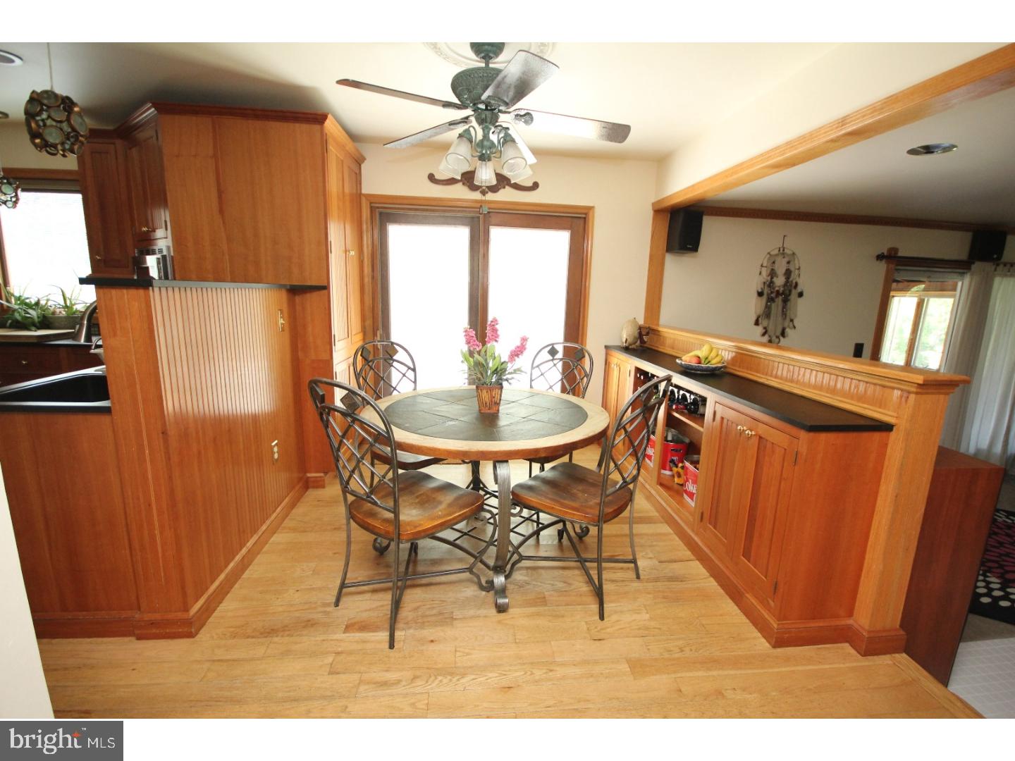 35 Wolfpack Road Trenton, NJ 08619 - Photo 6 of 19