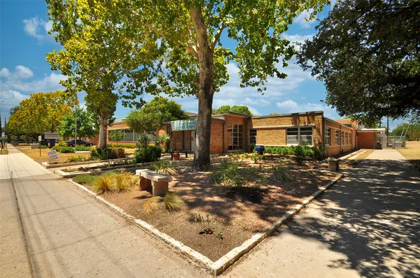 $1,750,000 | 7310 Woodrow Avenue, Austin, TX 78757