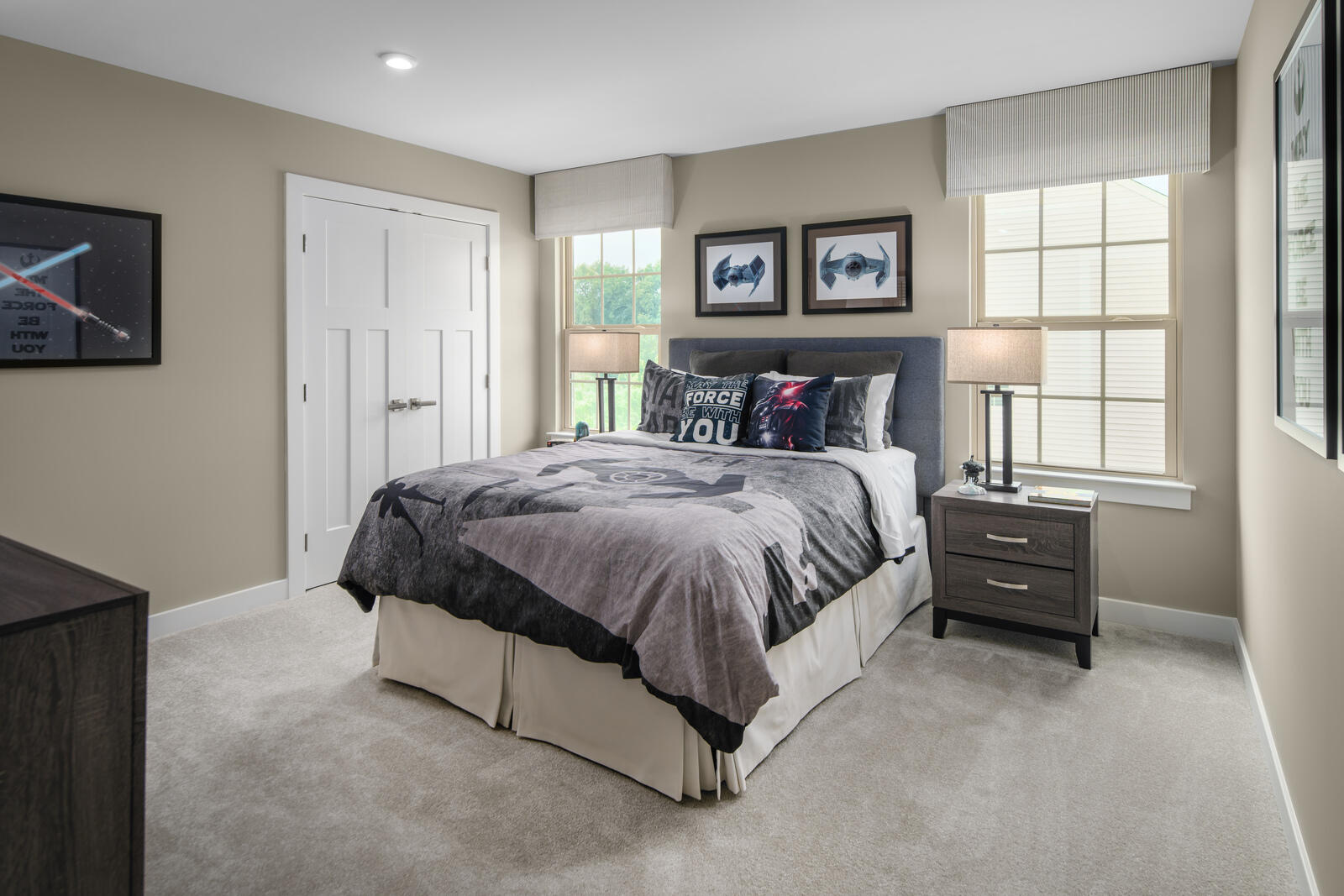 7215 Fairway Ridge Road Salem, VA 24153 - Photo 5 of 79 a spacious bedroom with a bed and a window