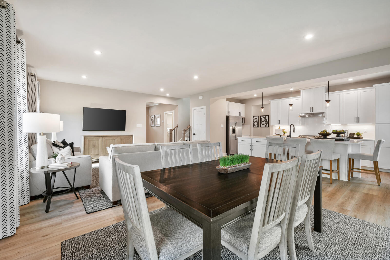 7215 Fairway Ridge Road Salem, VA 24153 - Photo 76 of 79 a view of a dining room with furniture and wooden floor