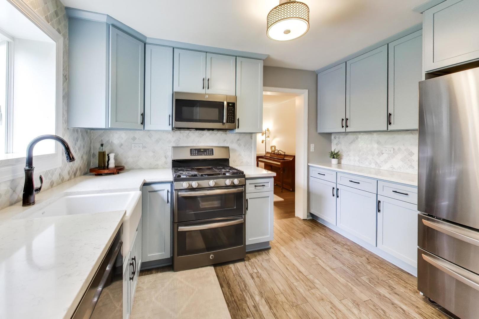 850 Kenton Road Deerfield, IL 60015 - Photo 9 of 36