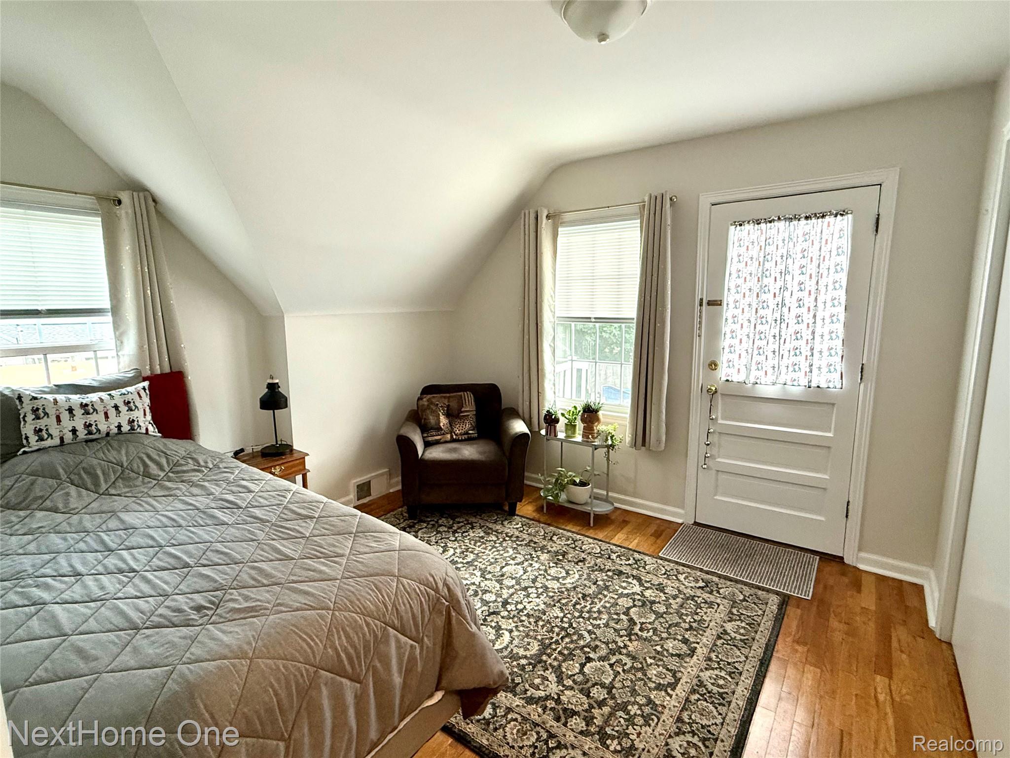 734-736 Briarcliff Road Jackson, MI 49203 - Photo 23 of 30 2nd floor