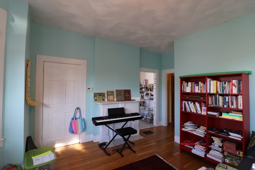 39 Union Street Boston, MA 02135 - Photo 8 of 27