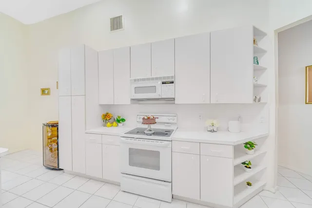 $599,900 | 6474 Brava Way, Boca Raton, FL 33433