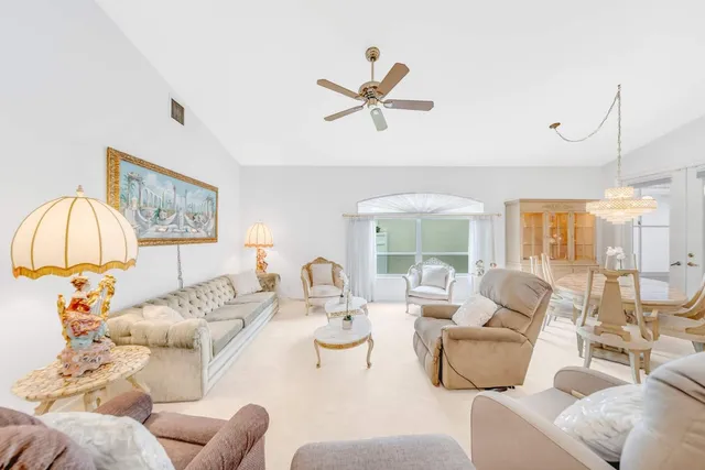 $599,900 | 6474 Brava Way, Boca Raton, FL 33433