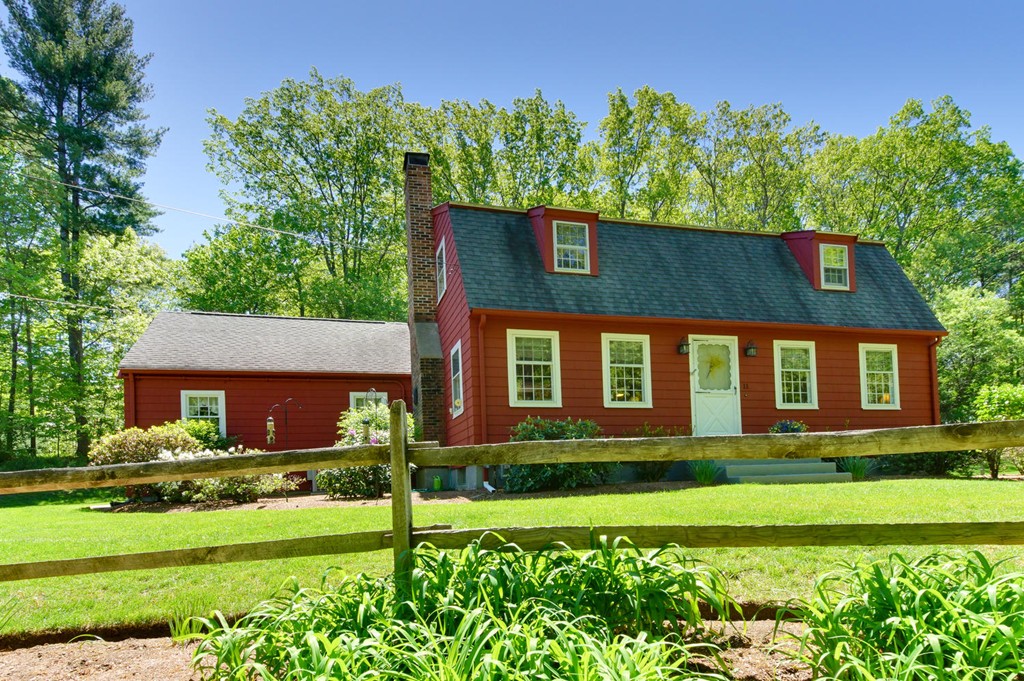 11 Conestoga Road Chelmsford, MA 01824 - Photo 1 of 26 Gallery Image 1
