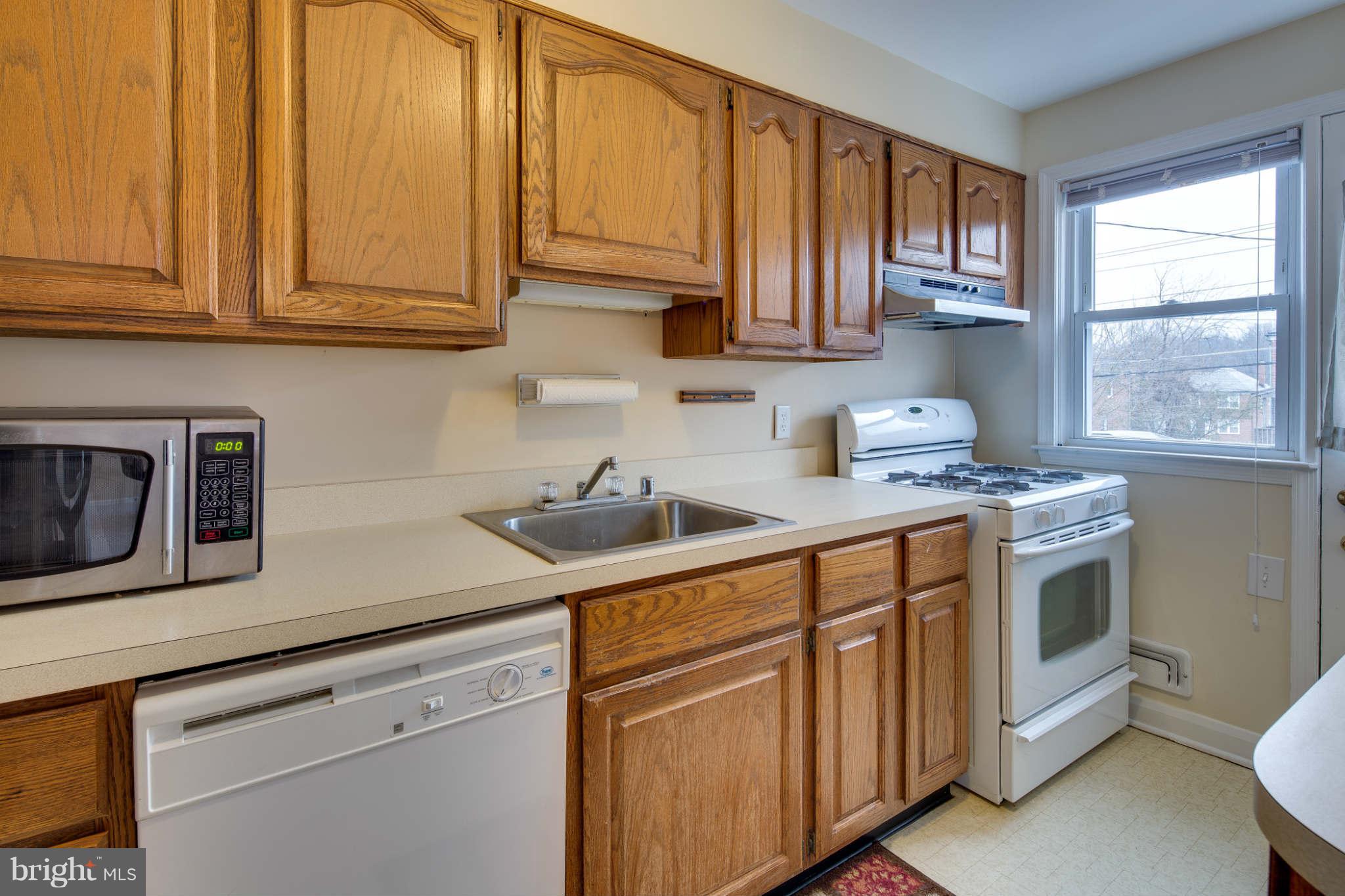 1625 Langford Road Baltimore, MD 21207 - Photo 12 of 30 Kitchen