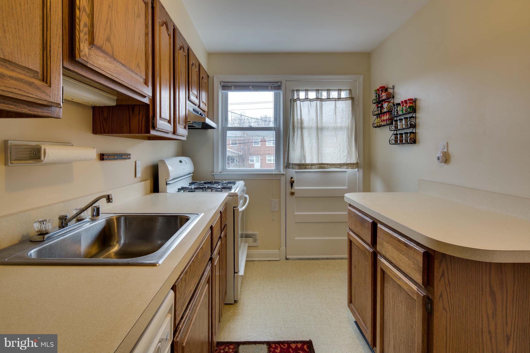 1625 Langford Road Baltimore, MD 21207 - Photo 13 of 30 Kitchen