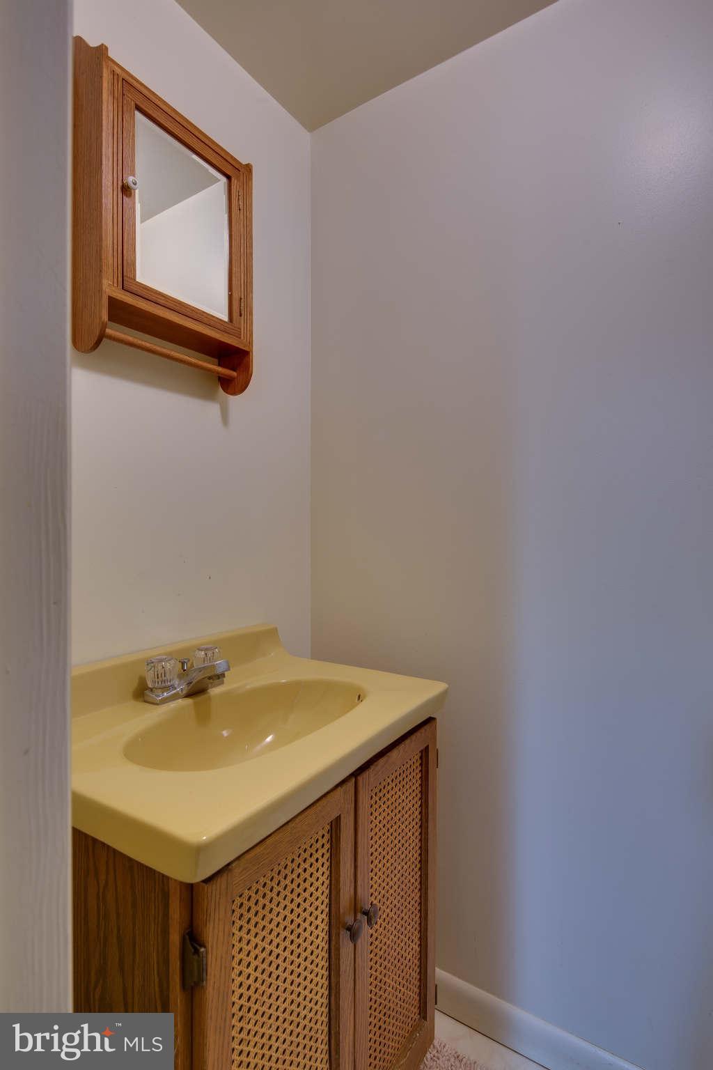 1625 Langford Road Baltimore, MD 21207 - Photo 18 of 30 Bath