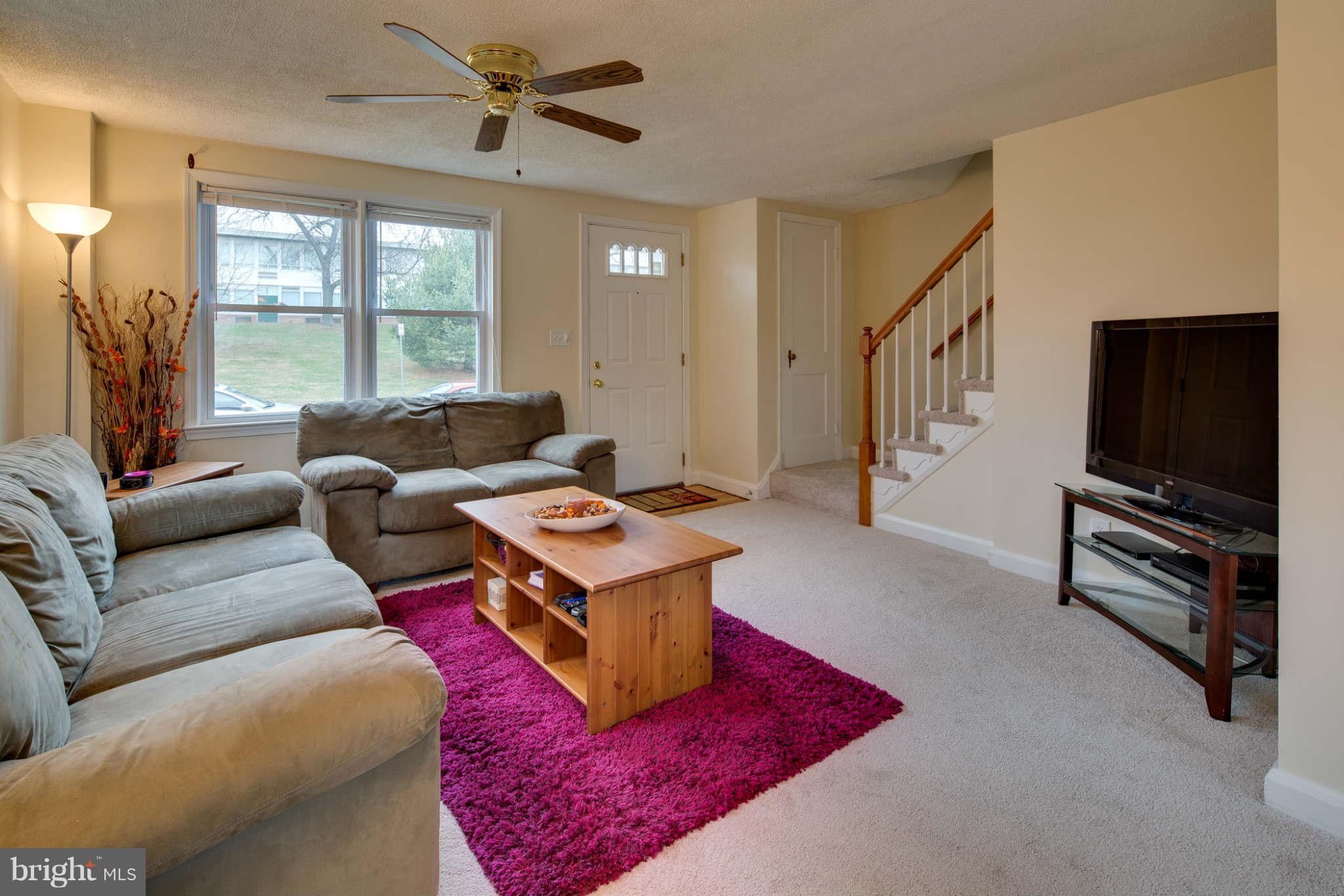 1625 Langford Road Baltimore, MD 21207 - Photo 7 of 30 Living Room