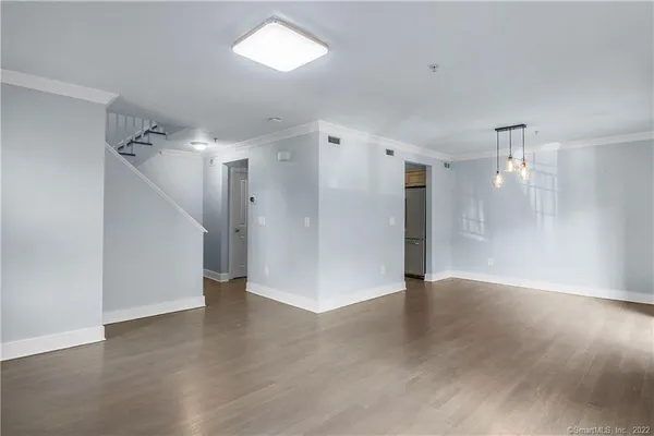 $4,300 | 109 Forest Street, Unit 10, Stamford, CT 06901