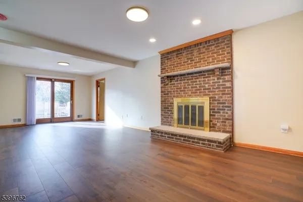$4,500 | 11 Lenox Street, Edison, NJ 08817