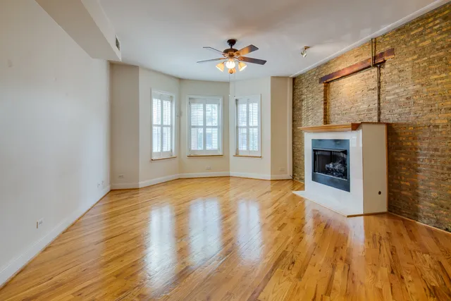 $2,500 | 5207 South Blackstone Avenue, Unit 1N, Chicago, IL 60615