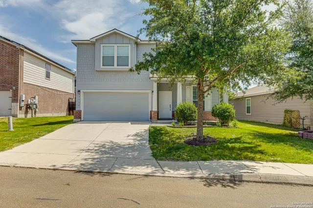 $2,275 | 27330 Lasso Bend, San Antonio, TX 78260