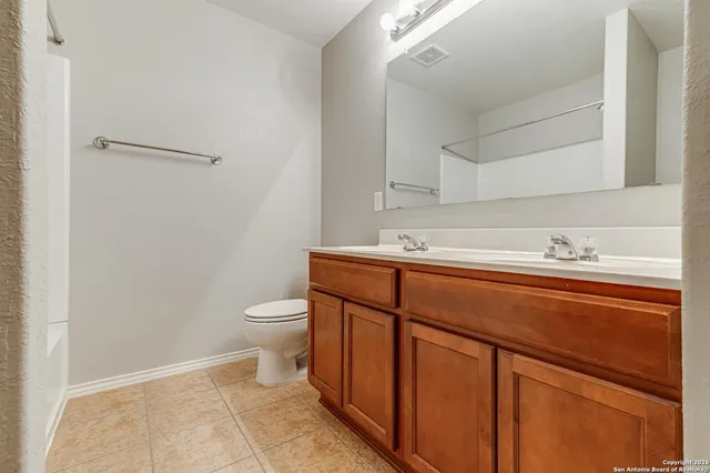 $2,275 | 27330 Lasso Bend, San Antonio, TX 78260