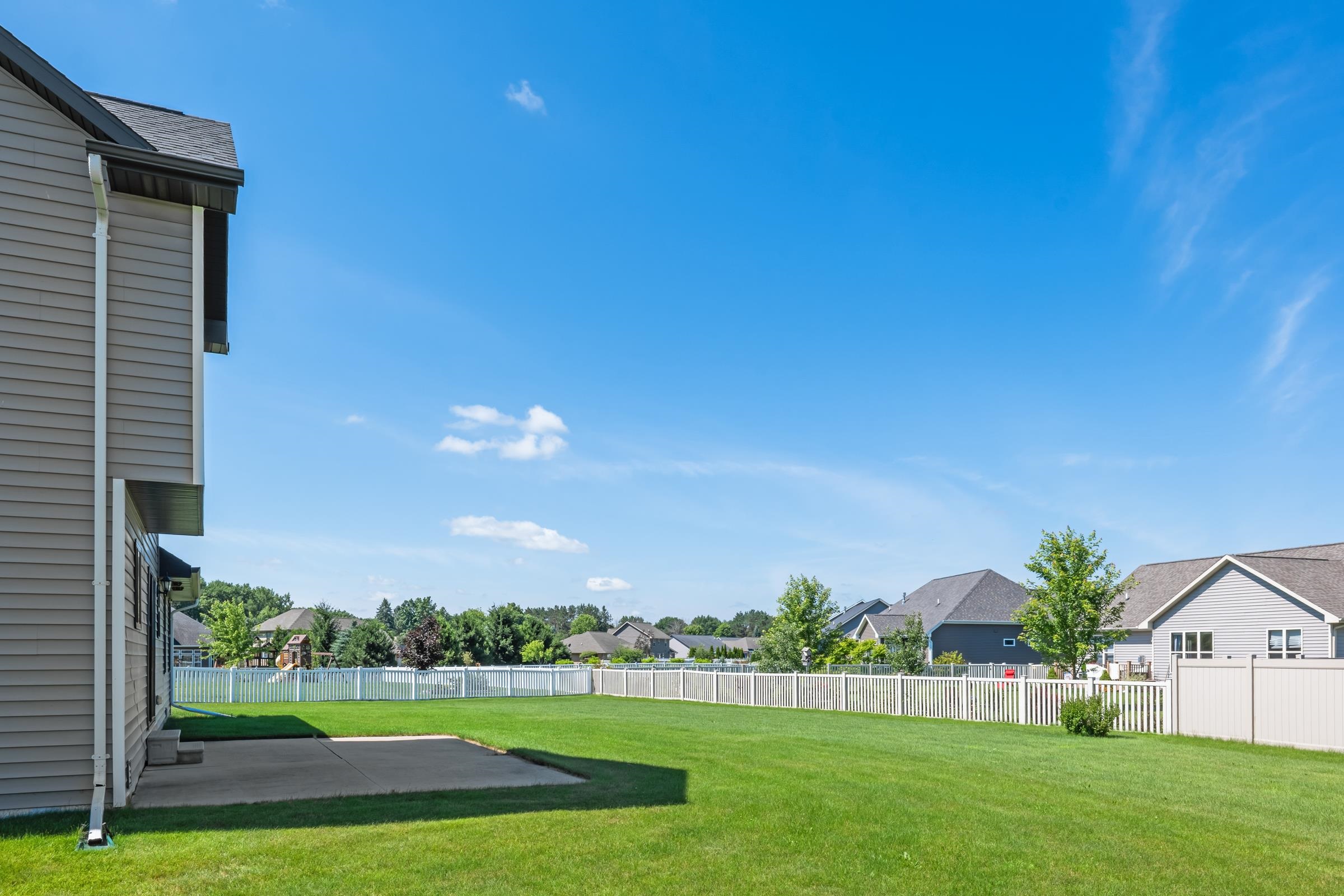 600 Castlestone Court Oneida, WI 54155 - Photo 47 of 72