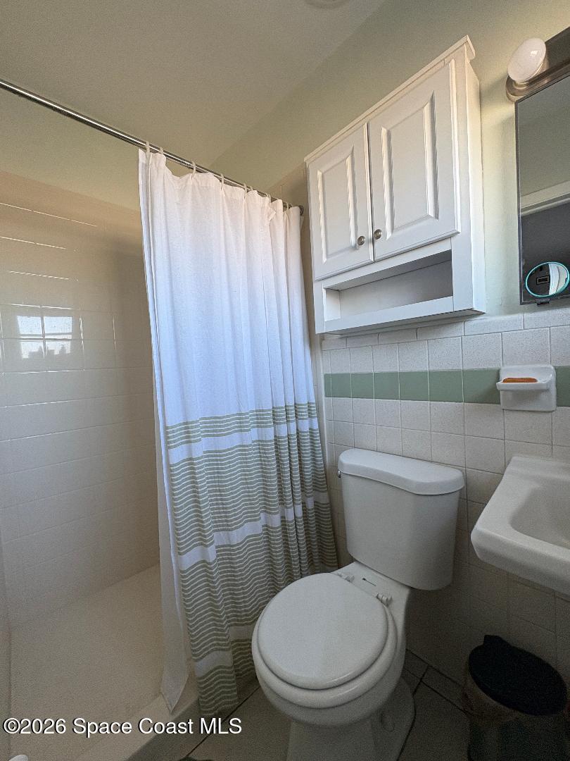 906 Santa Cruz Road Cocoa Beach, FL 32931 - Photo 14 of 24 Bath 1