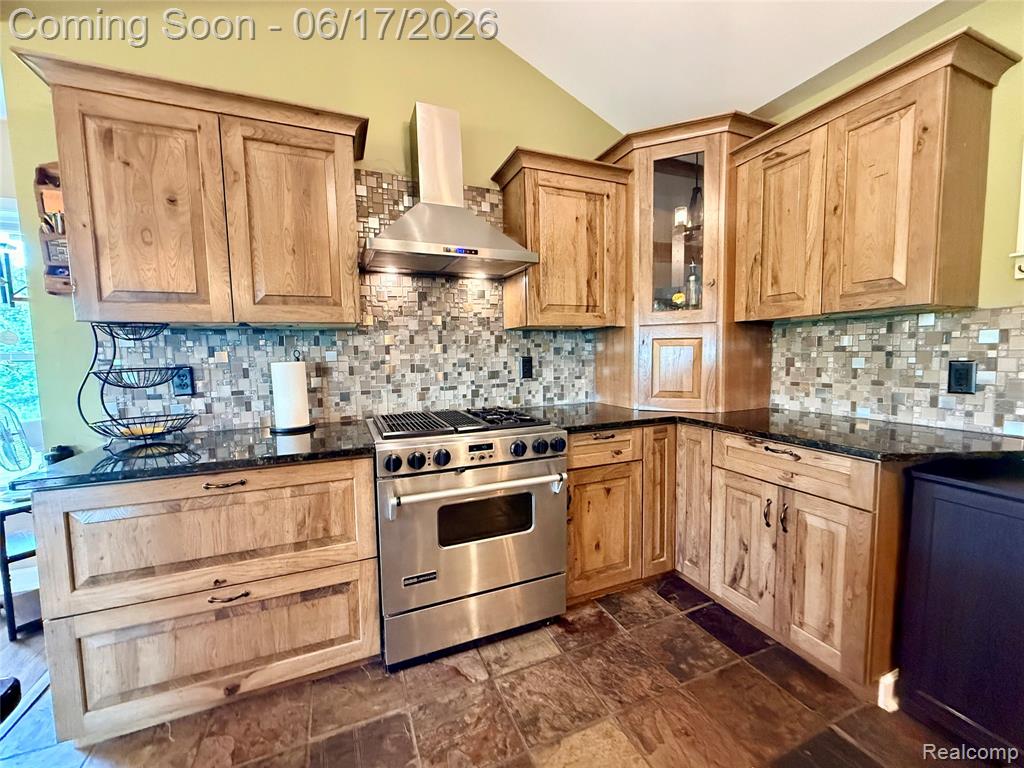 2543 Greenwood Road Lapeer, MI 48446 - Photo 9 of 35
