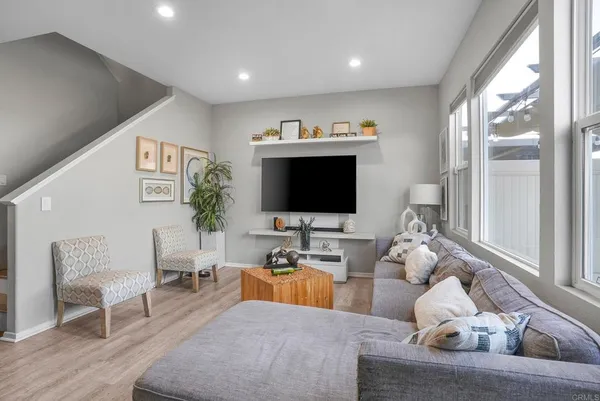 $689,000 | 6363 Avenida De Las Vistas, Unit 4, San Diego, CA 92154