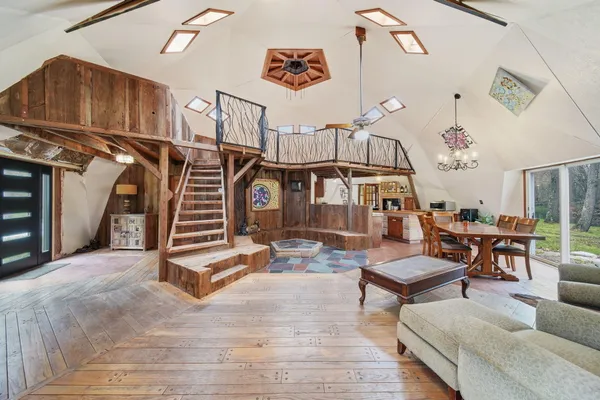 $699,900 | 5576 South M 52, Stockbridge, MI 49285
