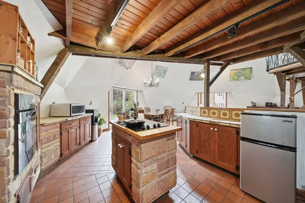 $699,900 | 5576 South M 52, Stockbridge, MI 49285