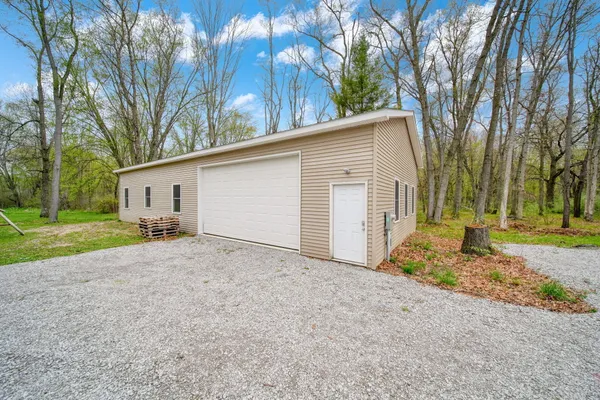 $699,900 | 5576 South M 52, Stockbridge, MI 49285