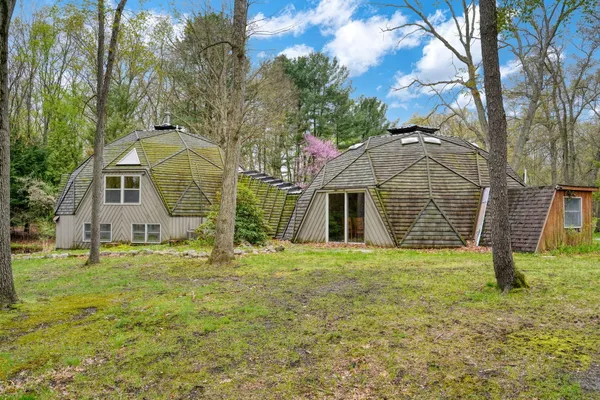 $699,900 | 5576 South M 52, Stockbridge, MI 49285