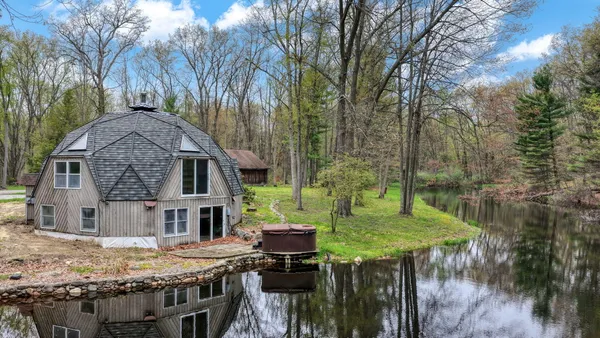 $699,900 | 5576 South M 52, Stockbridge, MI 49285