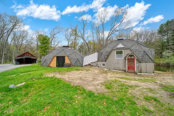 $699,900 | 5576 South M 52, Stockbridge, MI 49285