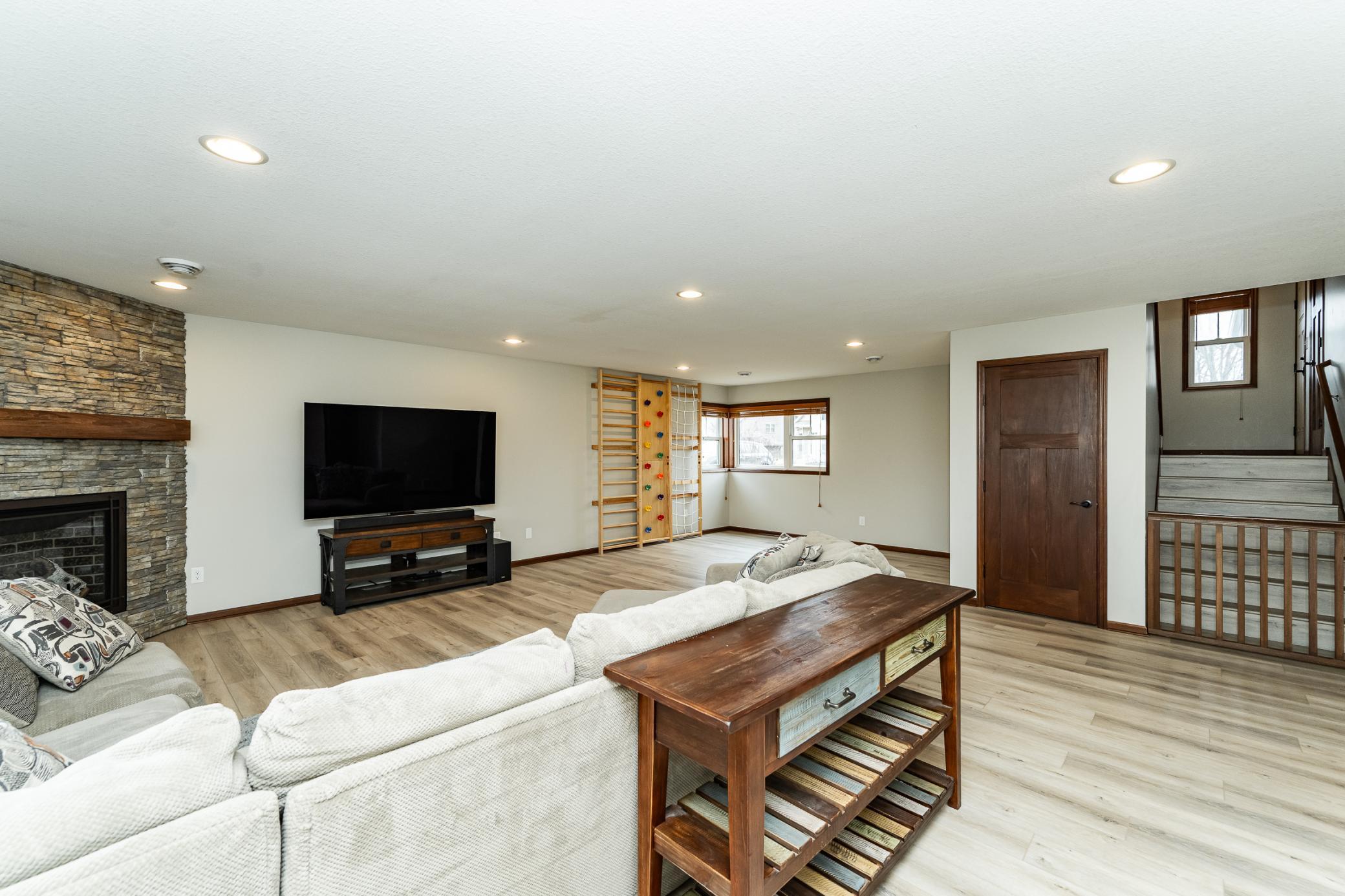 2679 Flagstone Lane Northwest Rochester, MN 55901 - Photo 24 of 44