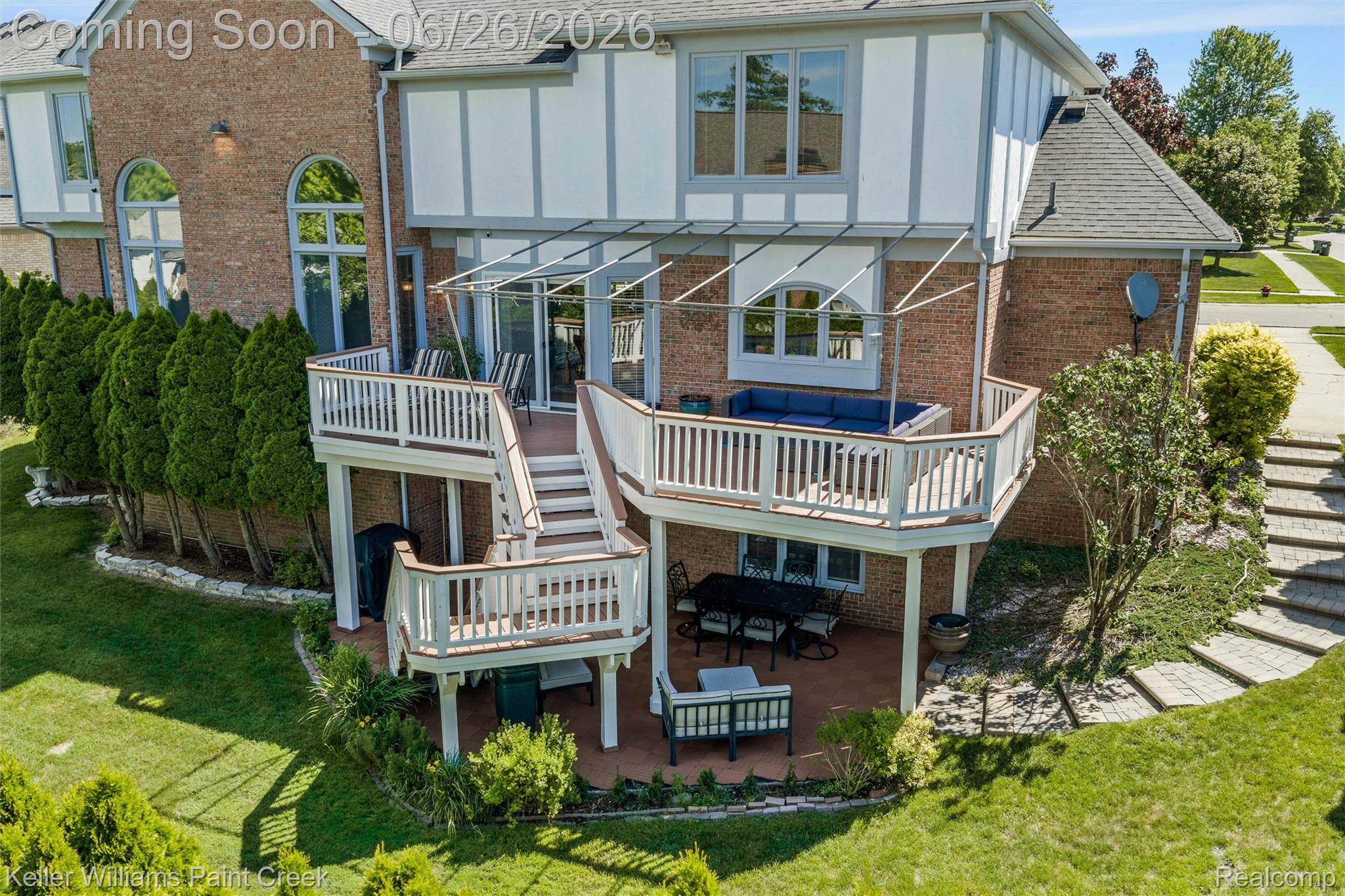 2036 Hickory Trail Drive Rochester, MI 48309 - Photo 67 of 77 73-2036 Hickory Trail Dr - Aerial 0013.jpg