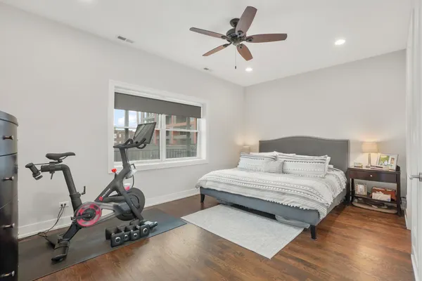 $3,750 | 1621 North Humboldt Boulevard, Unit 2S, Chicago, IL 60647