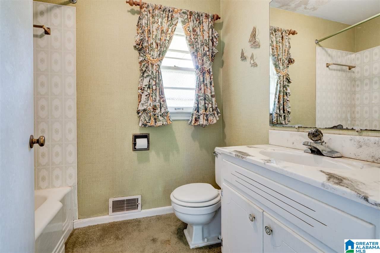 205 Adams Avenue East Oneonta, AL 35121 - Photo 21 of 30