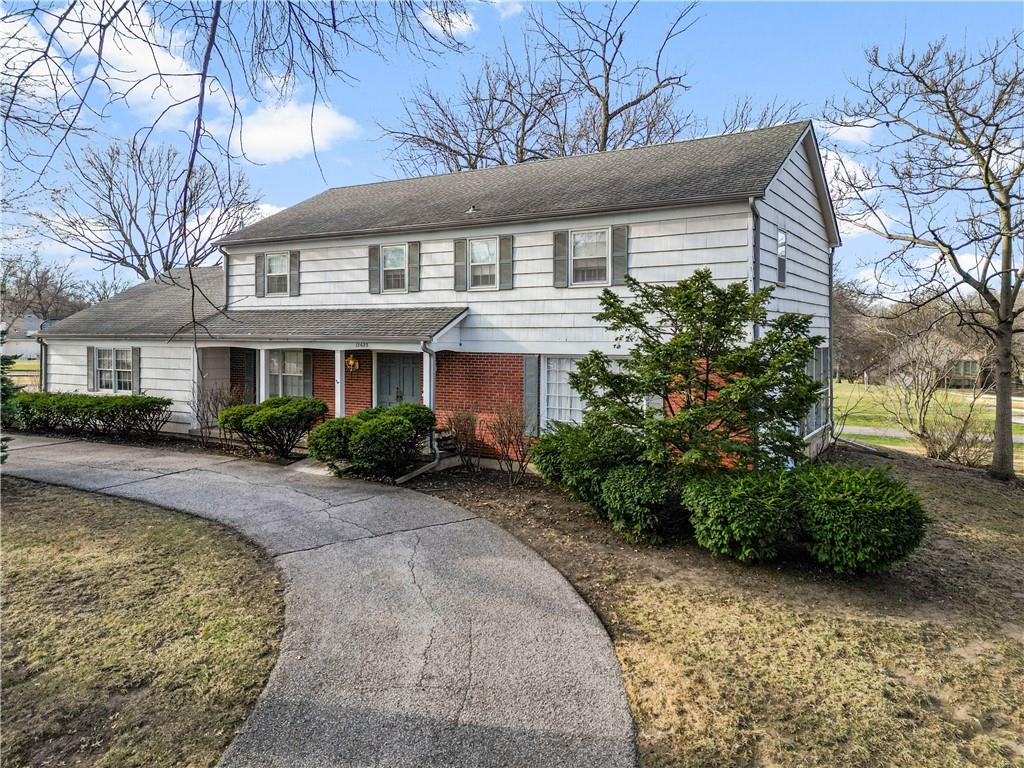 12622 Overbrook Road Leawood, KS 66209 - Photo 3 of 8