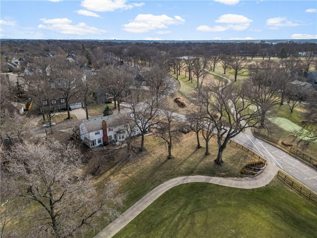 12622 Overbrook Road Leawood, KS 66209 - Photo 7 of 8