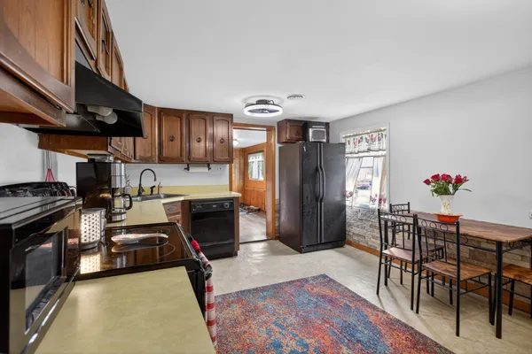$189,900 | 2985 Garden City Road, Jackson, MI 49201