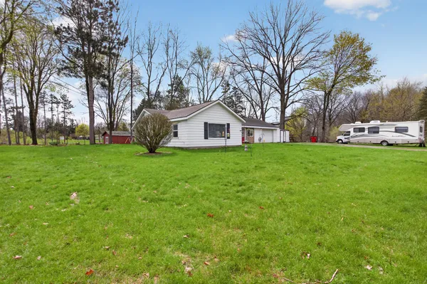 $189,900 | 2985 Garden City Road, Jackson, MI 49201