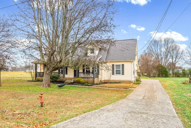 $329,900 | 3771 Cloverbrook Drive, Clarksville, TN 37040