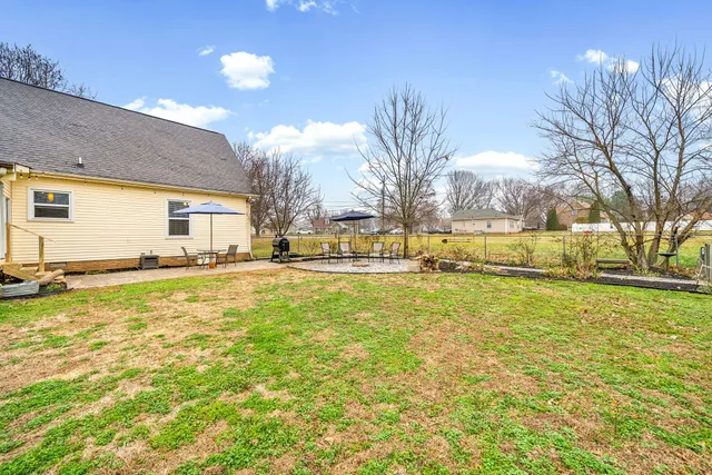 $329,900 | 3771 Cloverbrook Drive, Clarksville, TN 37040