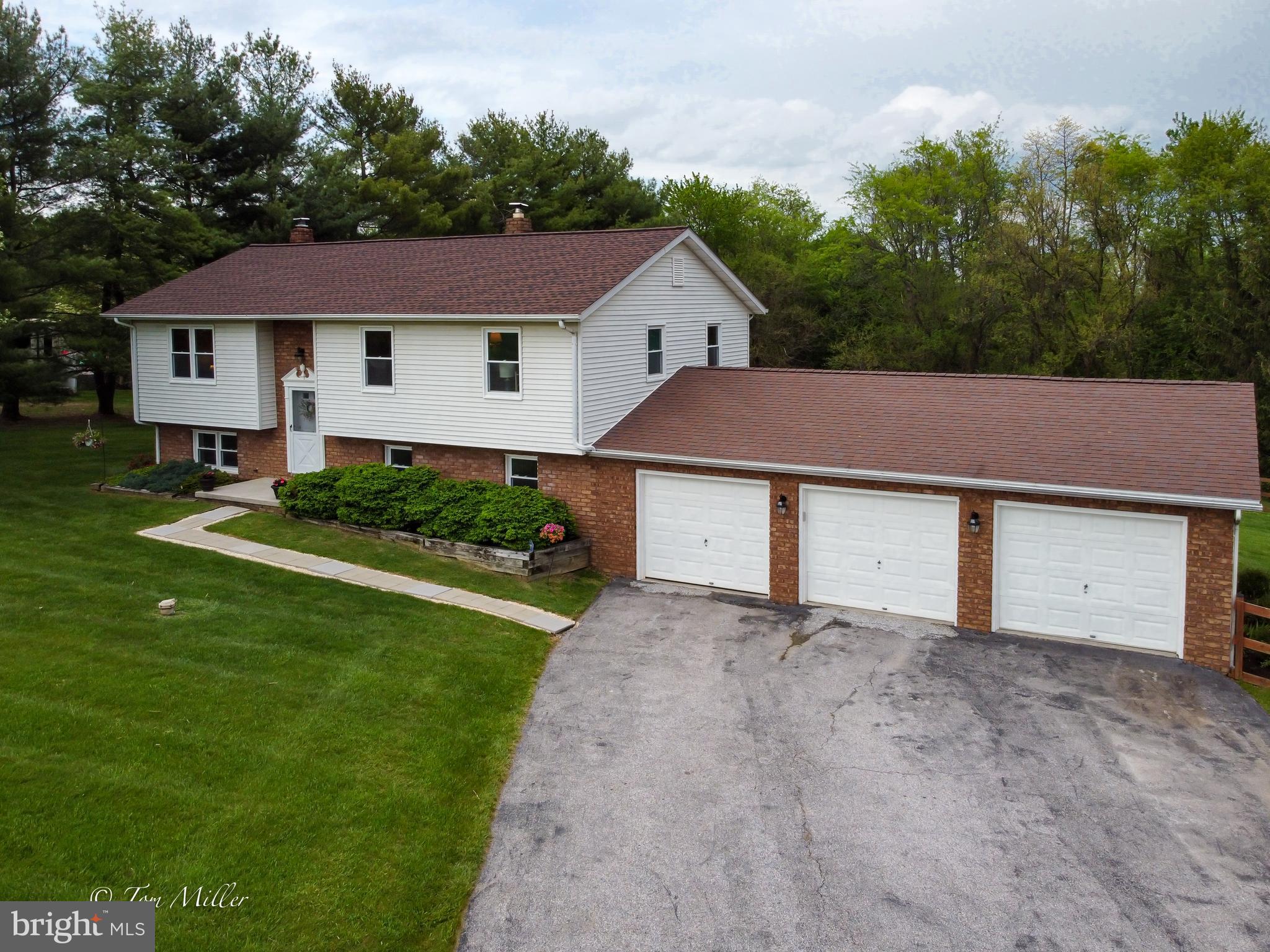 2539 Bert Fowler Road Hampstead, MD 21074 - Photo 2 of 65 Wonderfully Maintained & Updated Split Foyer Home!