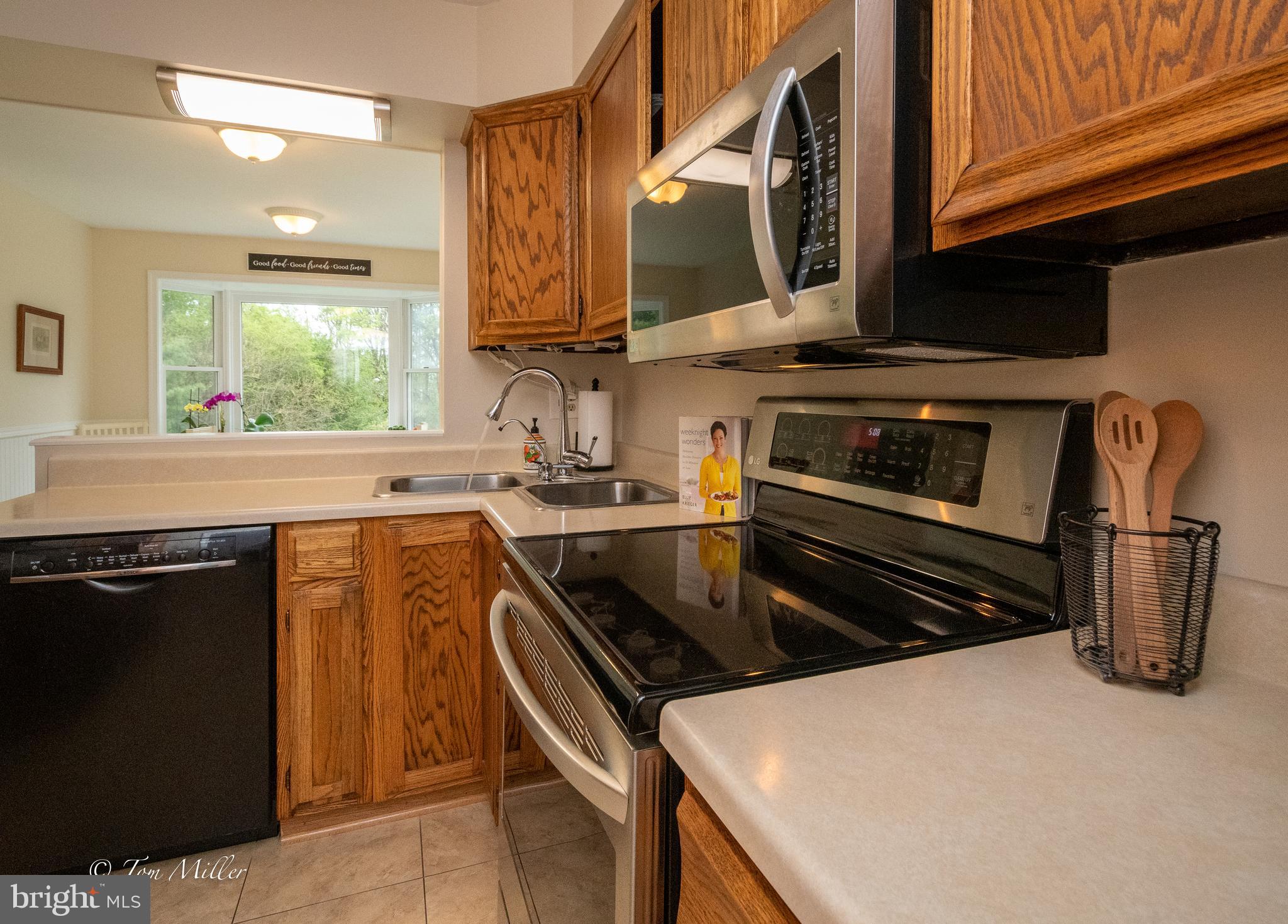 2539 Bert Fowler Road Hampstead, MD 21074 - Photo 17 of 65 View of Kitchen with New Stainless Appliances