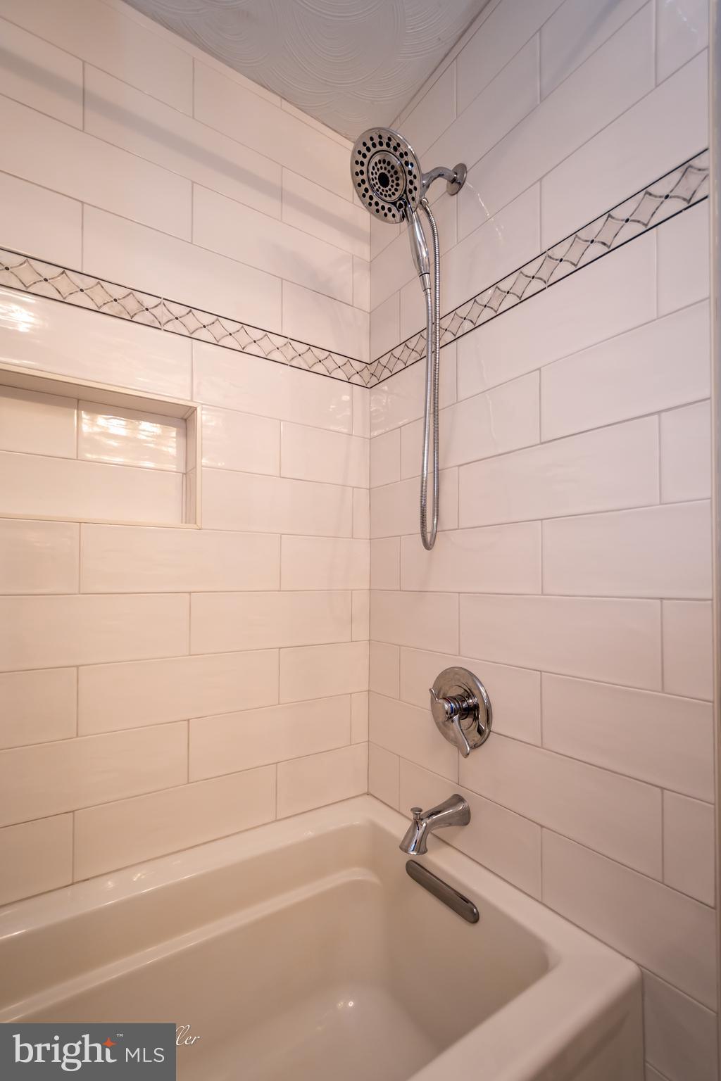 2539 Bert Fowler Road Hampstead, MD 21074 - Photo 33 of 65 Hall Bath-Wonderful NEW Soaking Tub/Shower Combo