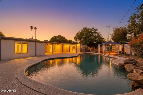 $974,999 | 8001 North 5th Avenue, Phoenix, AZ 85021