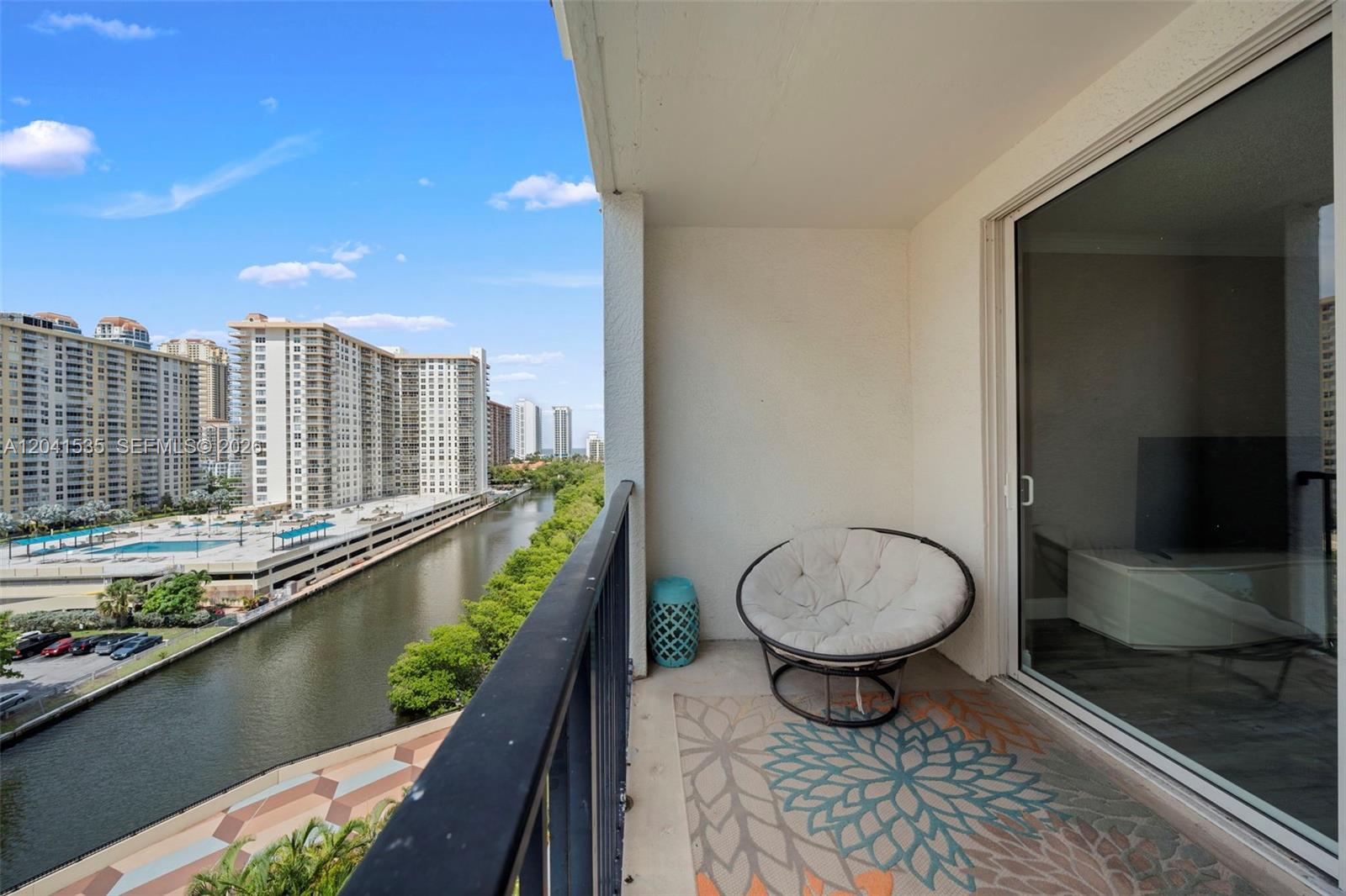 17150 North Bay Road, Unit 2913 Sunny Isles Beach, FL 33160 - Photo 19 of 24