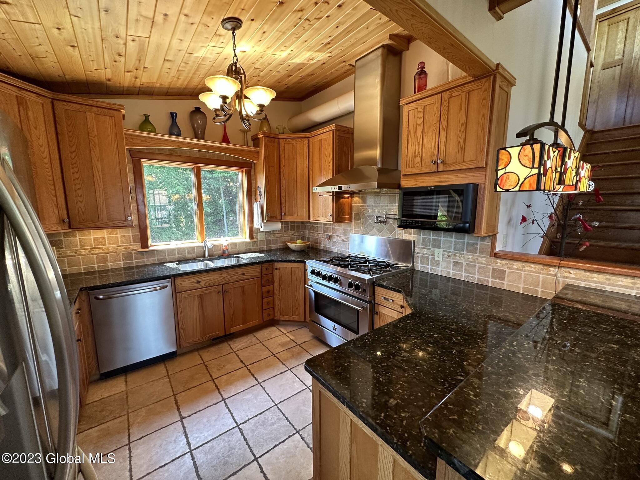 72 Mohican Road Bolton, NY 12814 - Photo 26 of 82 IMG_7577