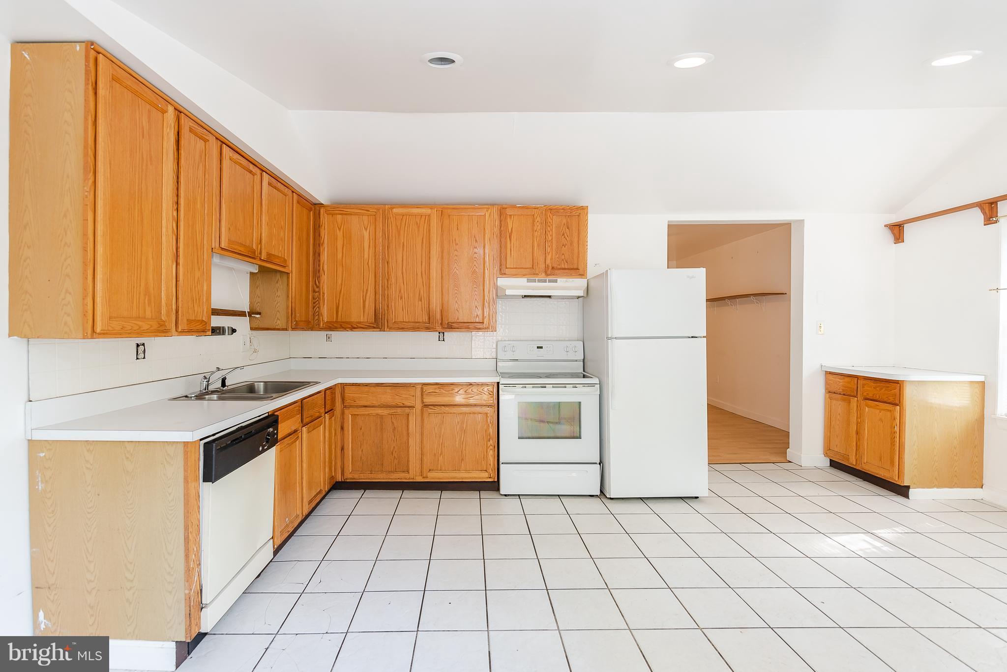 8781 Frederick Road Ellicott City, MD 21043 - Photo 13 of 21 Kitchen
